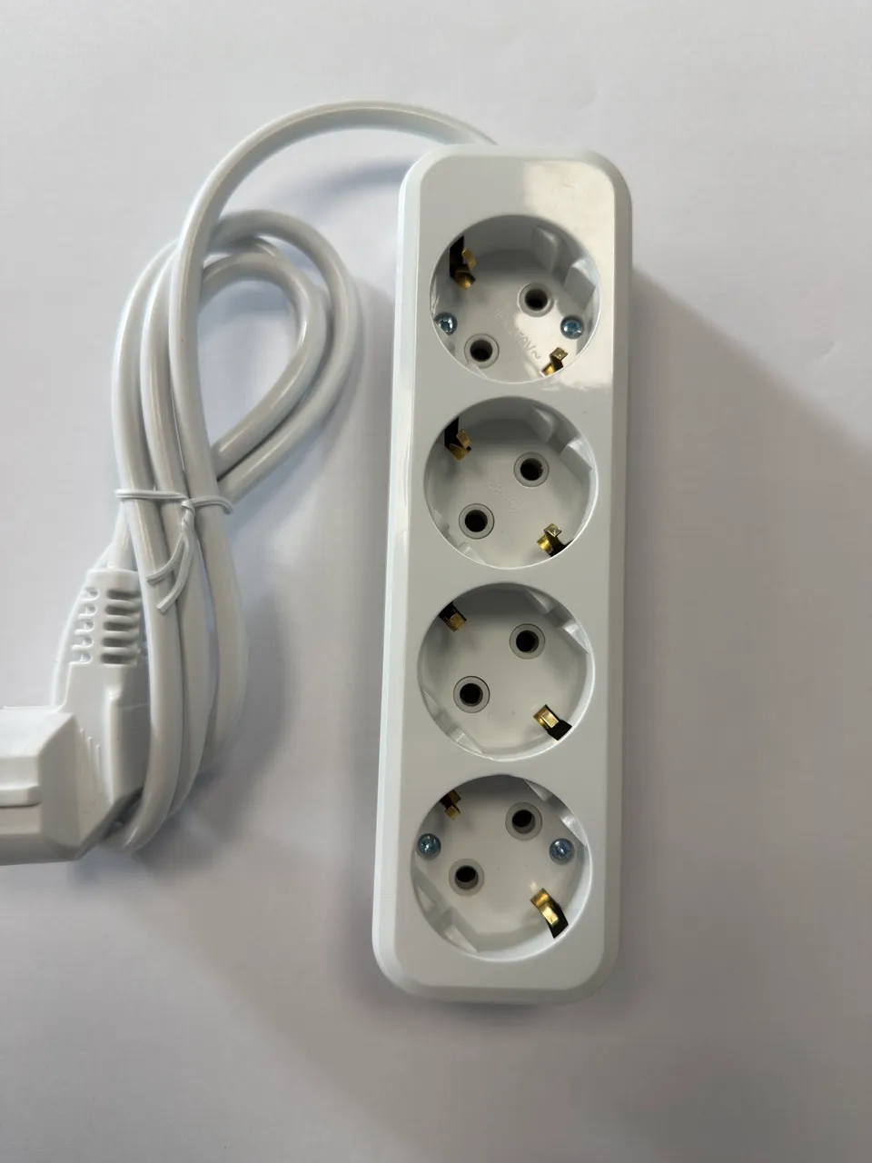 Produktbillede: Ledningssæt m 4 stikdåse 16 A m Jord, artikel nr. 82000993, Epiq